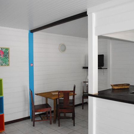 Apartamento Le Goyavier Saint-Pierre Exterior foto