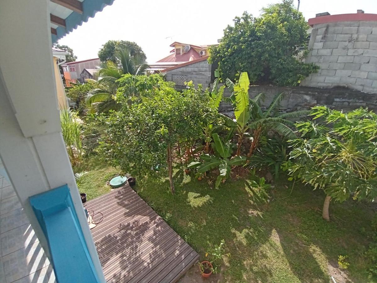 Apartamento Le Goyavier Saint-Pierre Exterior foto